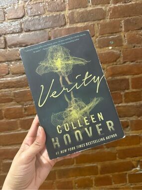 Verity by Colleen Hoover Paperback Book